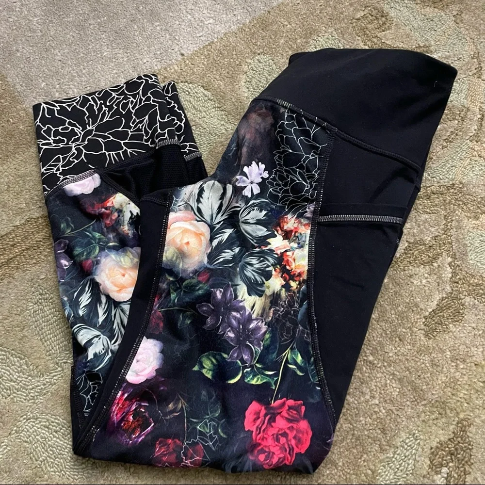Athleta small floral leggings with pockets - Picture 2 of 6